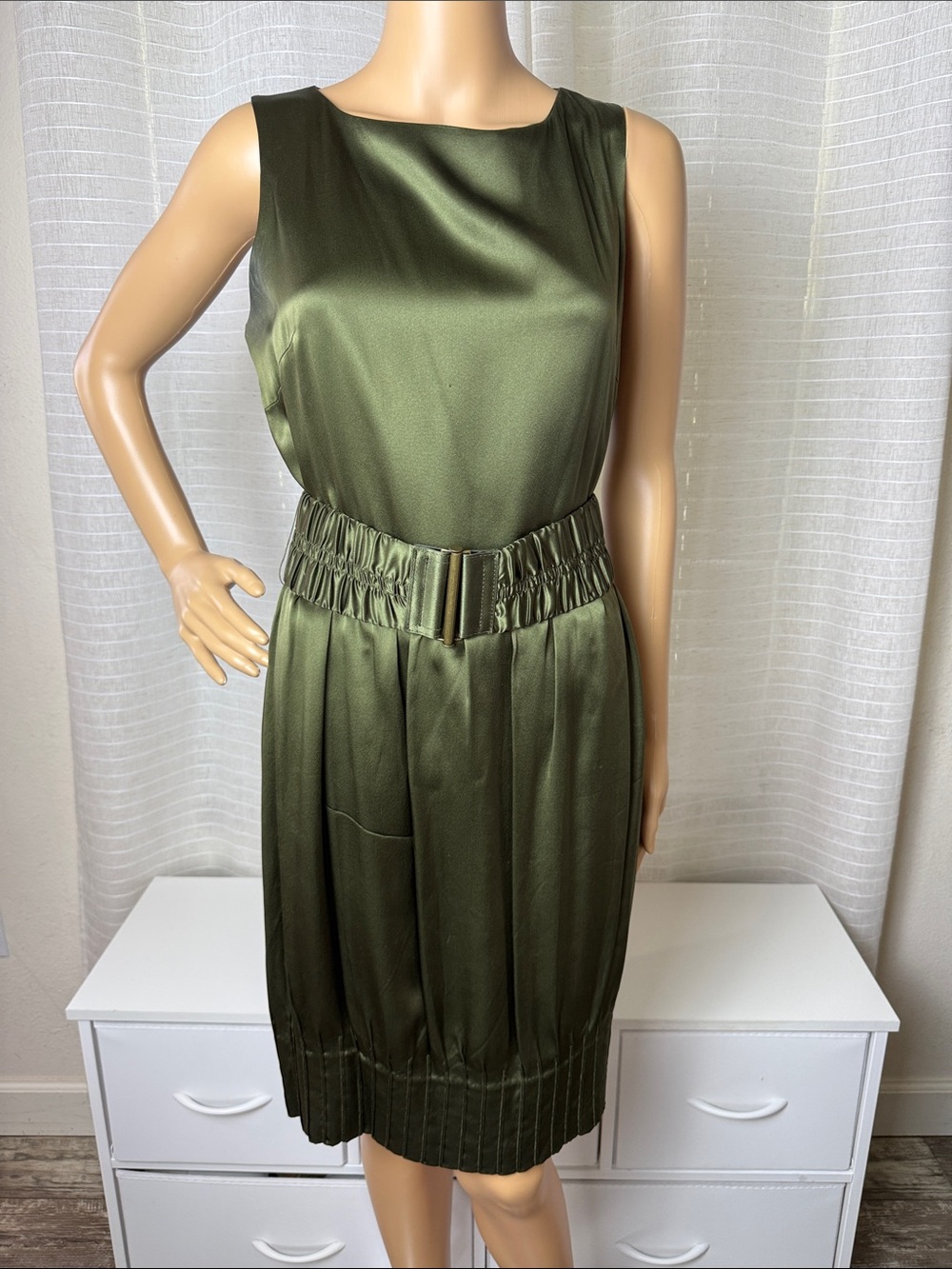 🌟ANTONIO MELANI 🌟Olive Green Satin Belted Dress, 10